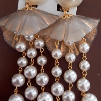 Boucles d'oreilles en perles blanches - Marion Godard